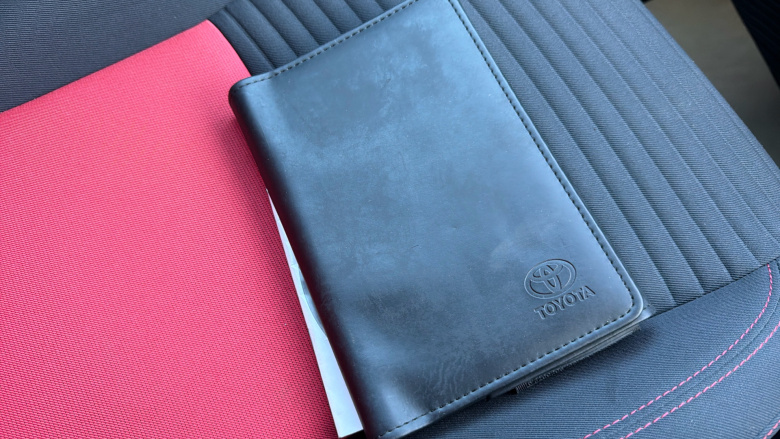 Toyota Yaris 1.33 VVT-i Sport 5dr Petrol Hatchback